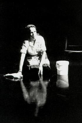 Carola putzt